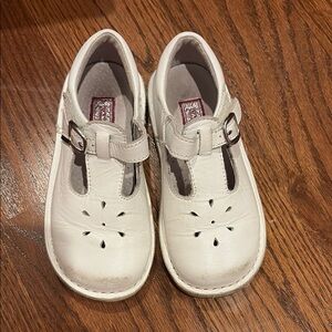 L’amour White Kids Dress Shoes